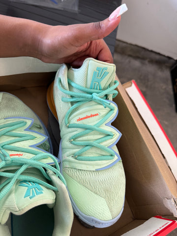 Size 9 - Nike SpongeBob SquarePants x Kyrie 5 Squidward